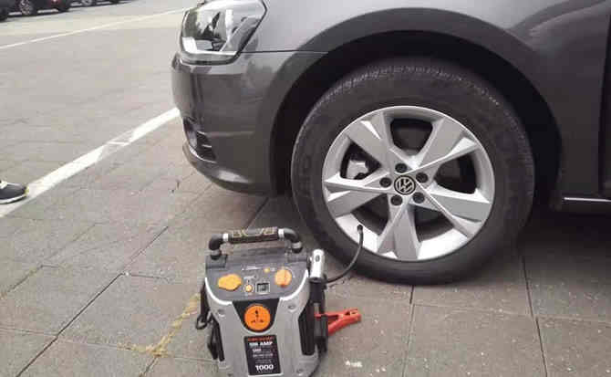 瓮安汽车搭电案例